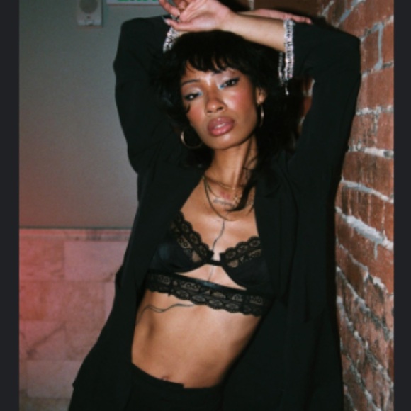 Princess Polly, Size 4. Black with Rhinestones on Arm Cuffs and Pant Legs. NWT - Picture 7 of 7